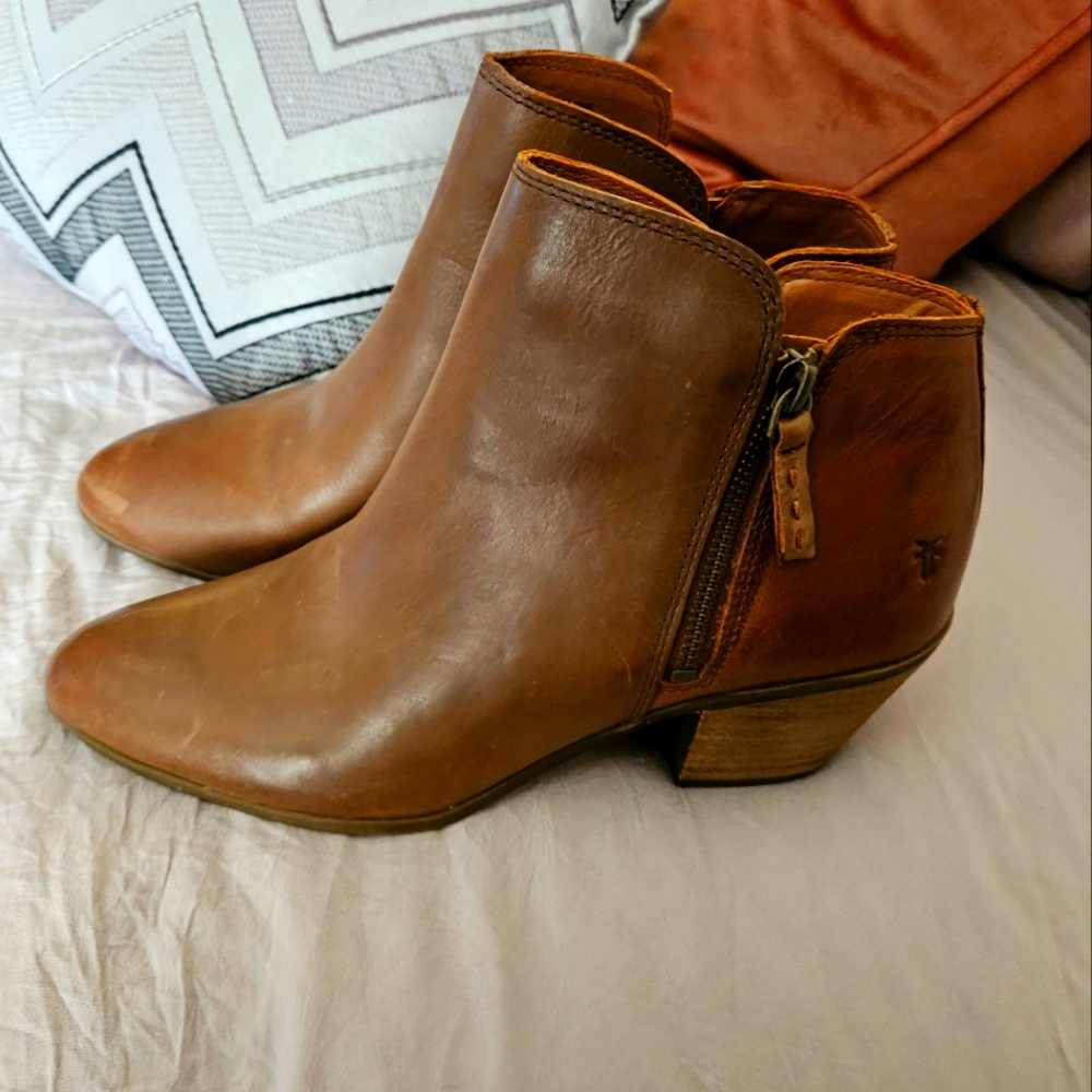 Frye brown ankle boots